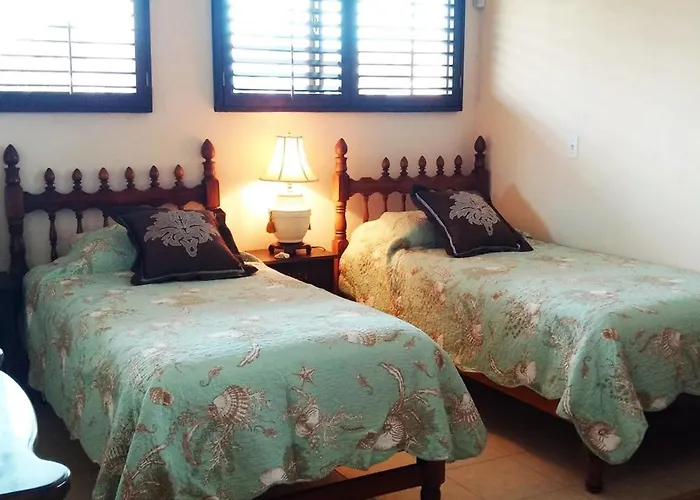 5 Min Walk - Private Casa Shona 5 Bedroom *
