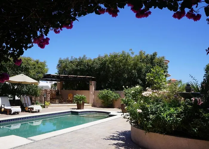 5 Min Walk - Private Casa Shona 5 Bedroom Holiday home *