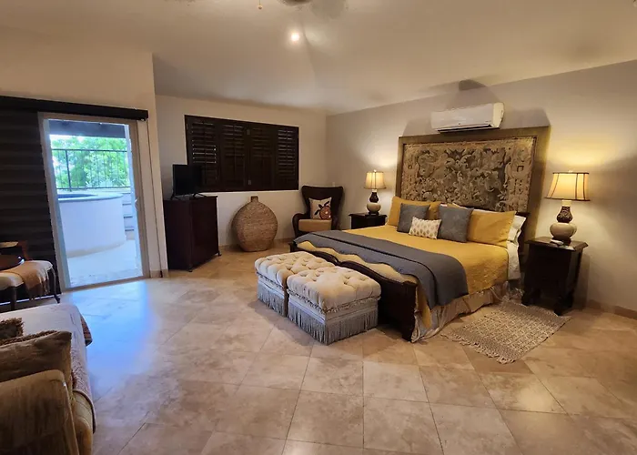 5 Min Walk - Private Casa Shona 5 Bedroom *