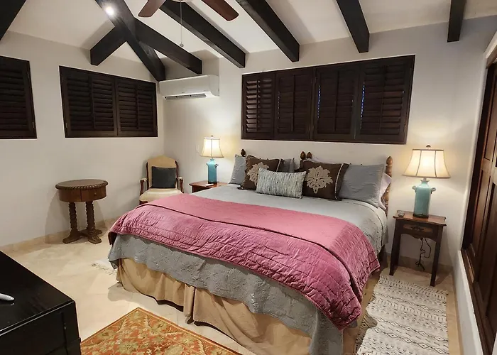 5 Min Walk - Private Casa Shona 5 Bedroom *
